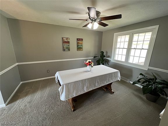 5th image of 744 Gibbs Ln