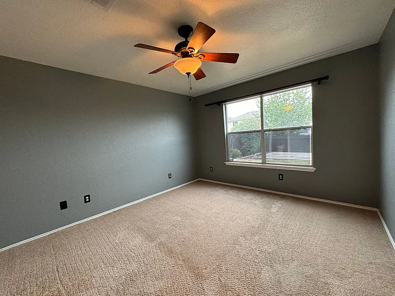 4700 Causeway Ct — Photo 7