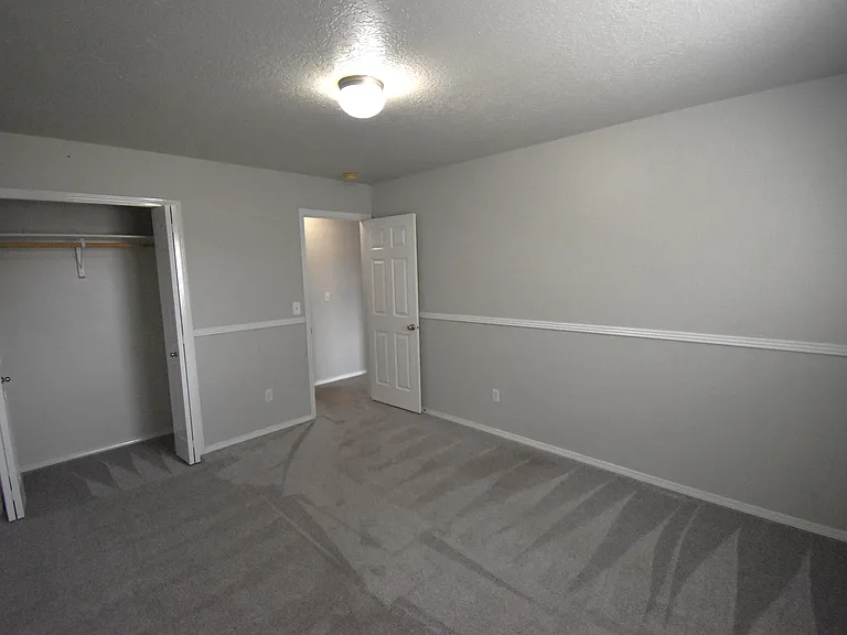 3222 S Lindsay Ave — Photo 22