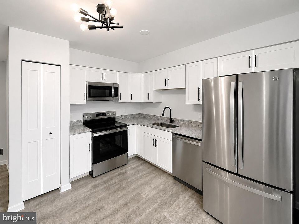 1st image of 9505 Axehead Ct