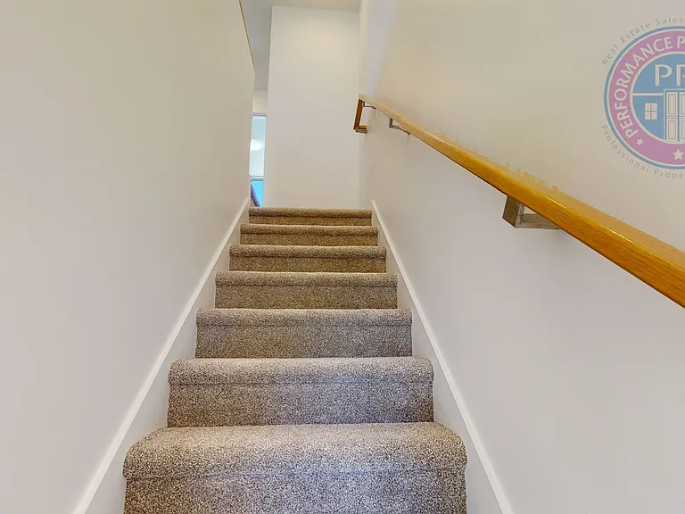 1010 SE 42nd Ave #&-4204 — Photo 12