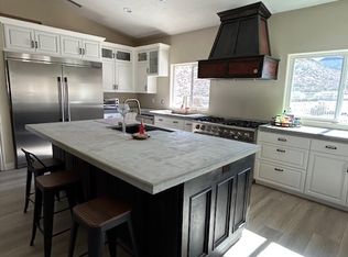 8265 Green Rd, Pinon Hills, CA 92372