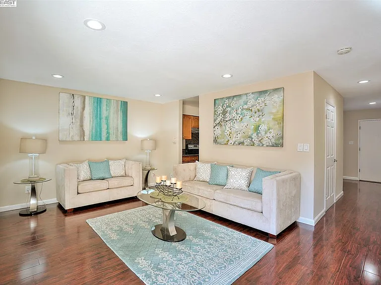 38623 Cherry Ln #190 — Photo 3