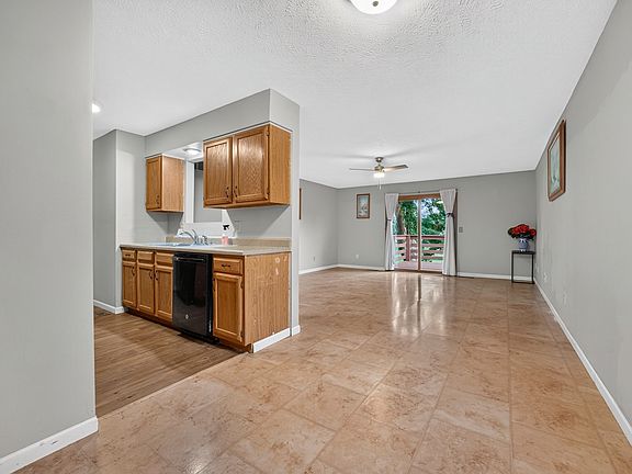 5th image of 2512 Lowman Dr