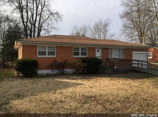 8810 Blue Lick Rd, Louisville, KY 40219