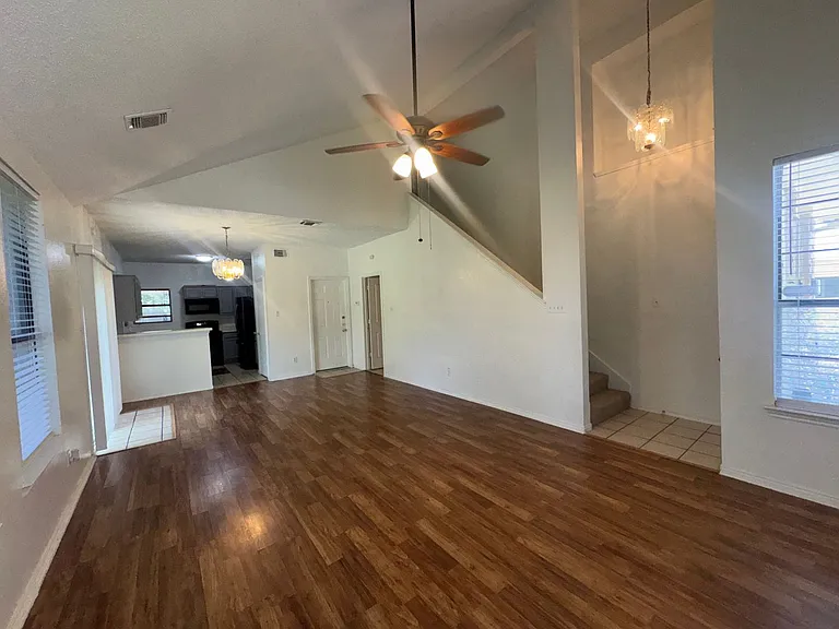 1012 Garden Trl — Photo 12