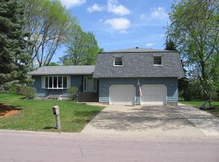 1519 19th Ave NW, Faribault, MN 55021
