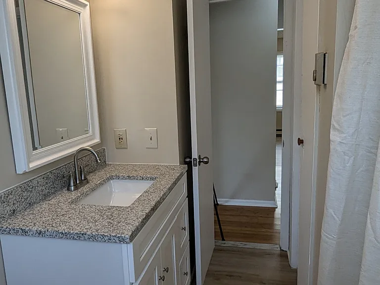 35 Parkwood St #2 — Photo 34