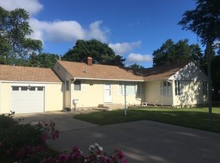 236 S Alfred Ave, Elgin, IL 60123