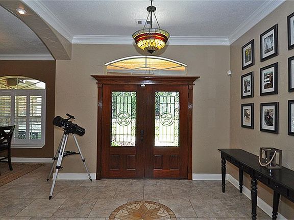 4th image of 2439 Catacomb Dr