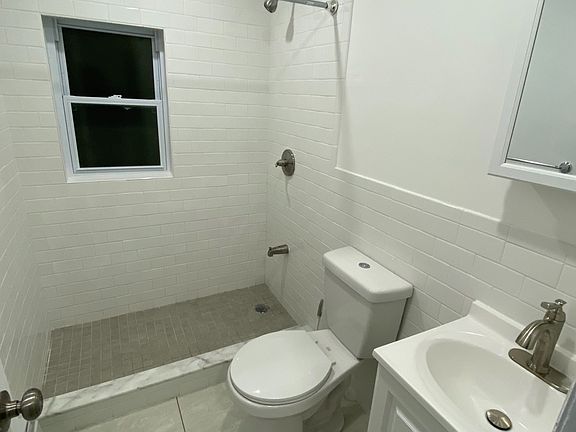 4th image of 95-30 123rd St