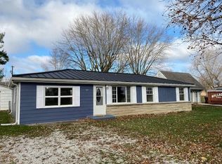 82 S Maple St, Rosedale, IN 47874