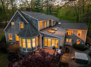 18 Sackett Rd, Lee, NH 03861