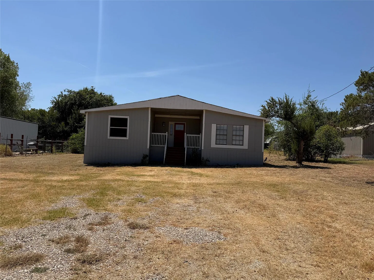 3 bed, 1864 sqft, $1,500 — Photo 1