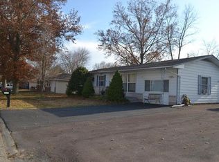 2285 Boeing Dr, Arnold, MO 63010