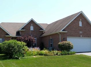 1218 Beckman Ln, Batavia, IL 60510