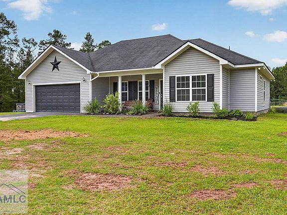 3rd image of 205 Thrasher Ct NE