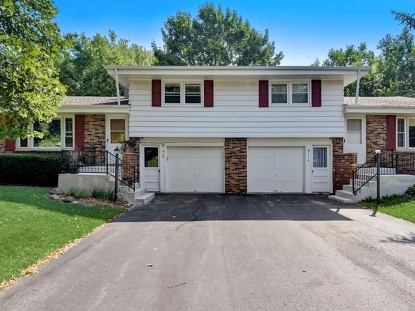 216 Oneida STREET #214, Delafield, WI 53018
