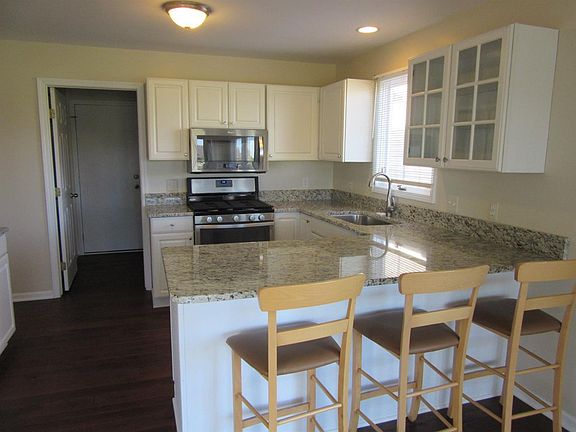 4th image of 1787 Stonebridge Dr N