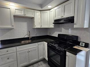 335 President Ave APT 3, Fall River, MA 02720