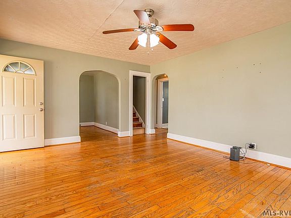 5th image of 1005 W 8th St