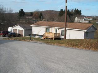 140 Eyth Rd, Butler, PA 16002