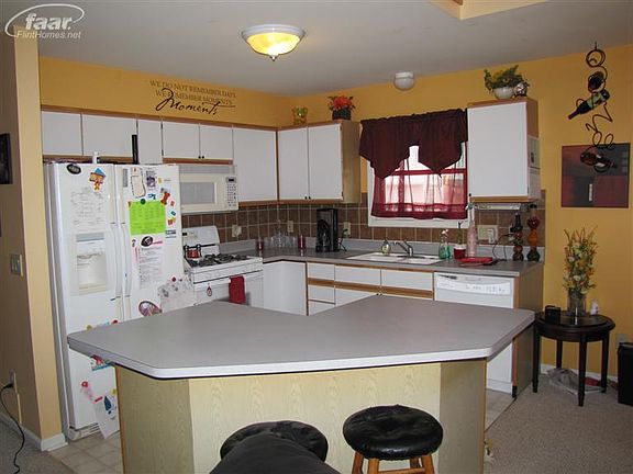 2nd image of 1193 Chemung Dr