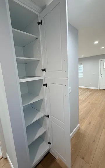 2638 N Frederic St #101 — Photo 16