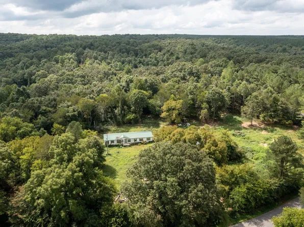 694 Napier Rd, Hohenwald, TN 38462