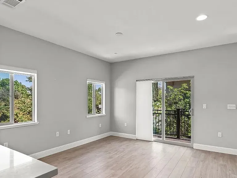 1256 Detroit Ave #5 — Photo 17