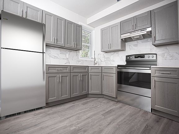 4th image of 1107 W Lehigh Ave #1