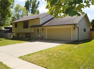 509 N Needles Dr, Brandon, SD 57005