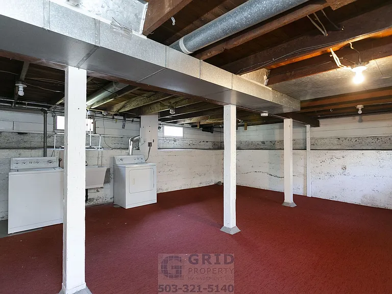 6827 SE Mitchell Ct — Photo 17