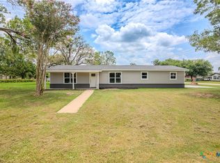 14 Crescent Dr, Victoria, TX 77905