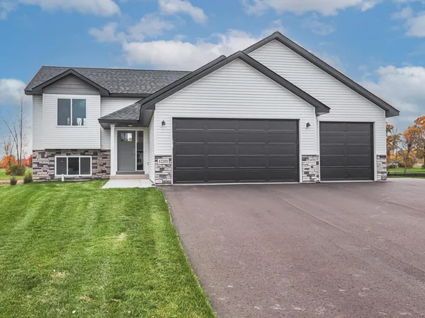 12201 317th Ln, Lindstrom, MN 55045