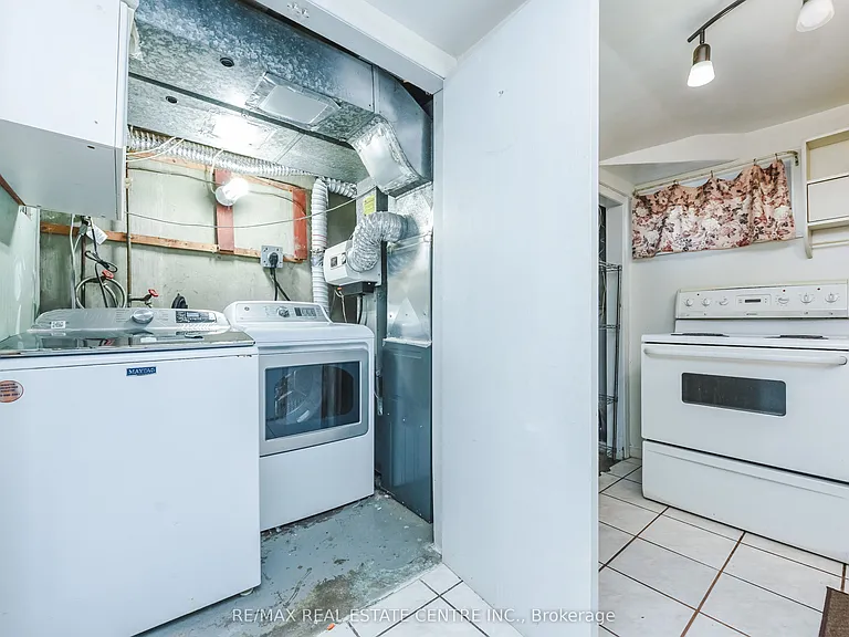 45 Autumn Blvd #LOWER — Photo 11