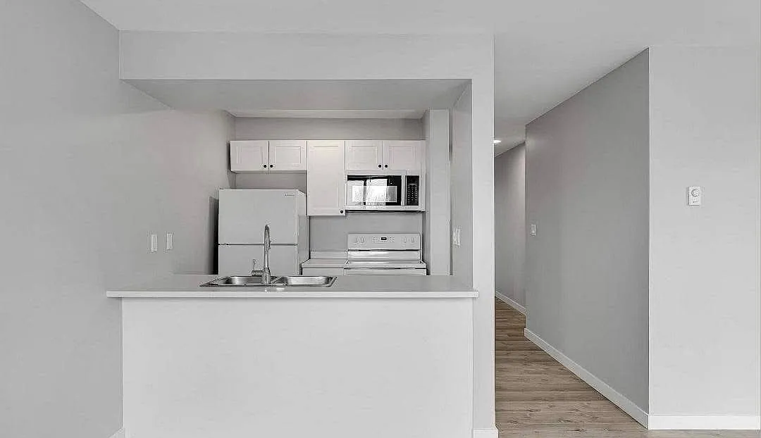 301 Eldon Hall Place — Photo 2