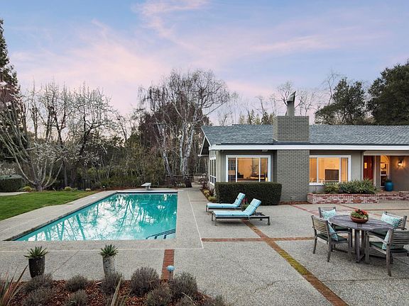 2nd image of 155 Willowbrook Dr