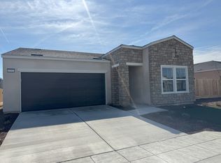 6155 E Giavanna Ave, Fresno, CA 93727