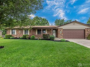 1225 Nouvelle Dr, Miamisburg, OH 45342