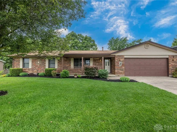 1225 Nouvelle Dr, Miamisburg, OH 45342