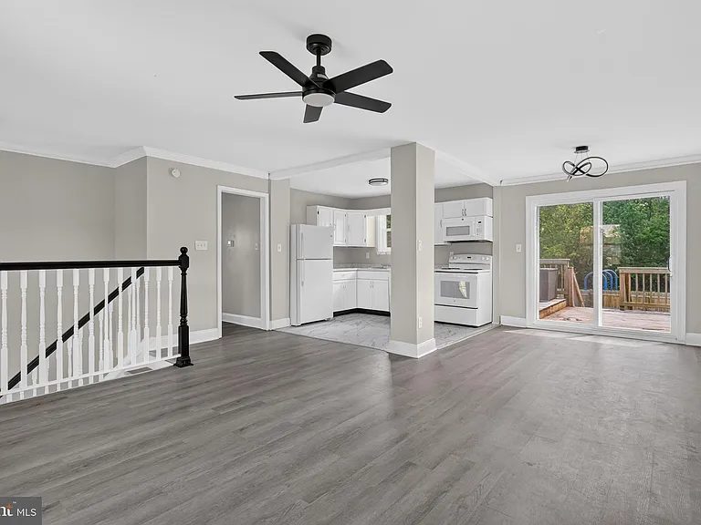 150 Fairway Rd — Photo 9