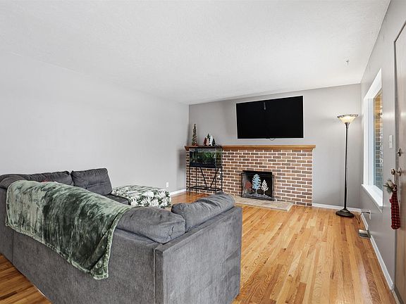 4th image of 5709 N Driscoll Blvd