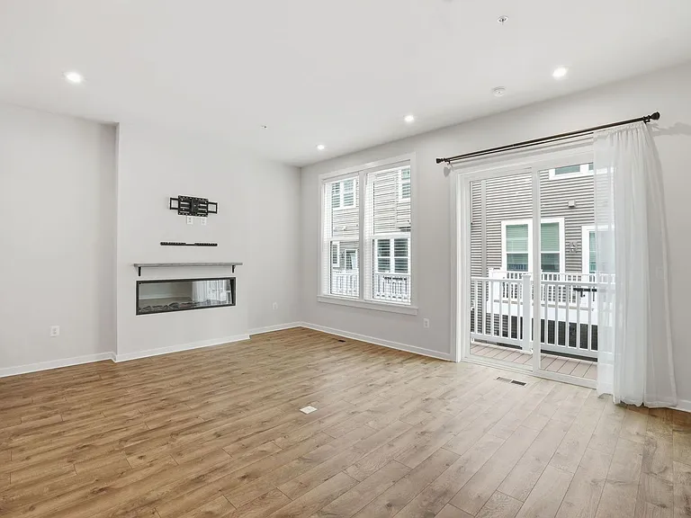8178 Red Hook St — Photo 5