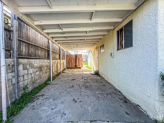 5th image of 1115 Grace St
