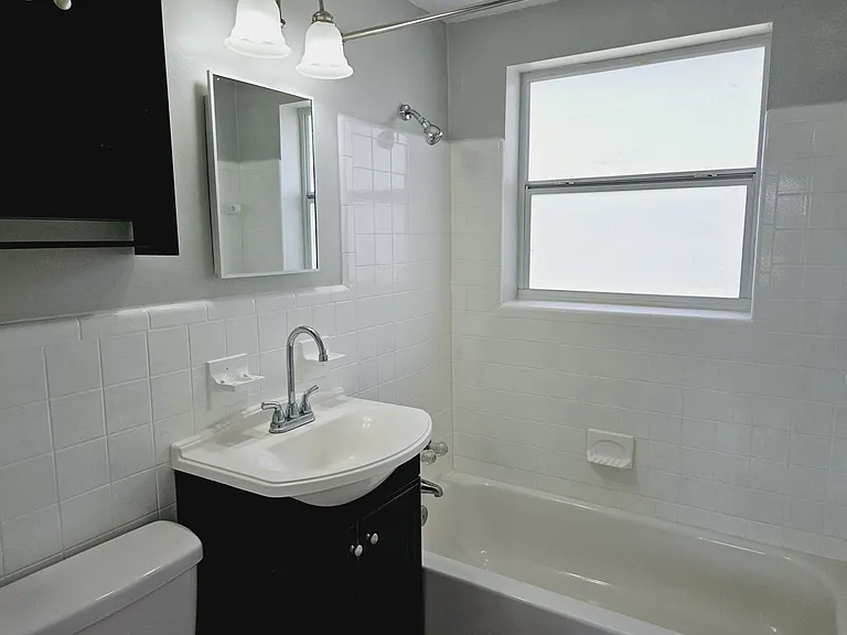 900 Nantucket Rd — Photo 11