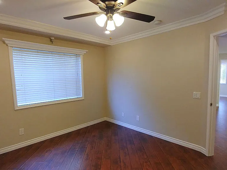 Villa De Adel Apts — Photo 193