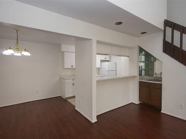 8100 Cambridge St #89 — Photo 8