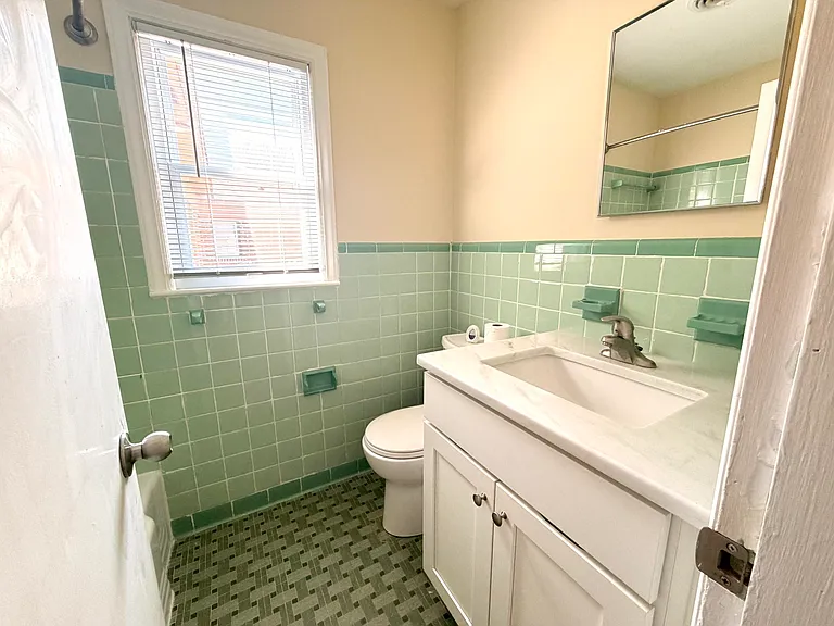 639 Windermere Blvd #B — Photo 16
