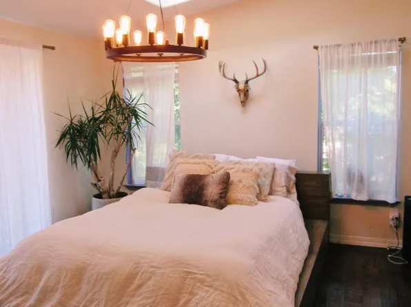 146 Sherwood Dr, Westlake Village, CA 91361